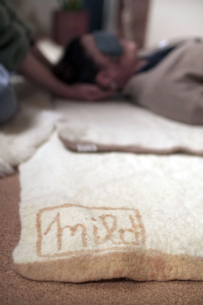 Katrijn Elsen's studio now has natural mild mats
